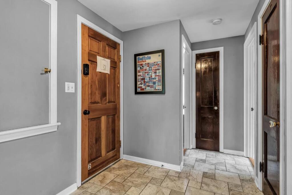 Gorgeous 2 Queen Bedroom Apartment In North Buffalo With 70 Inch Tv Exteriér fotografie